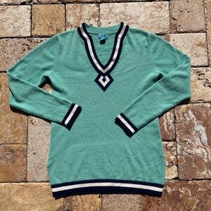 Two Bees V-Neck 100% Cashmere Sweater, Mint Green, Size S